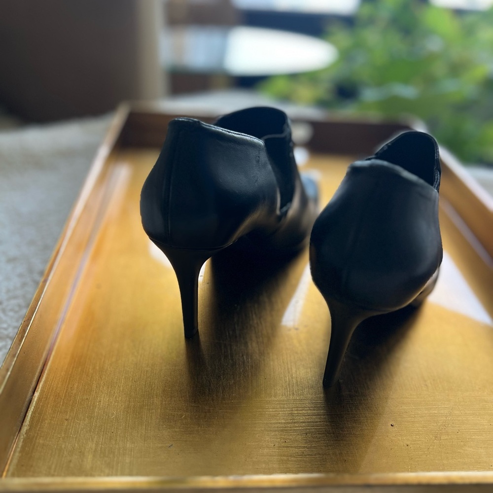 Cole Haan Black Leather Heeled Ankle Booties Pointed Toe | Size 8 - Picture 9 of 12